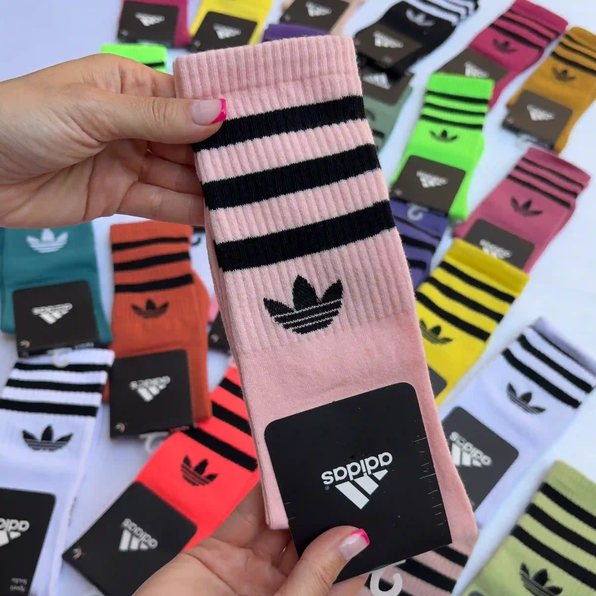 جوراب ساق بلند آدیداس رنگ صورتی کمرنگ